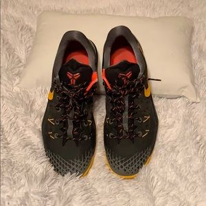 Kobe Nike Tennis Shoes - Men’s